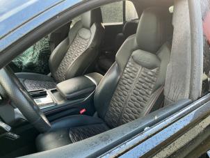 Audi RS Q8 4.0 V8 32V RS TFSI Mild Hybrid Quattro Épave (2022, Métallisé, Noir)