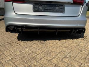 Audi RS 6 Avant 4.0 V8 TFSI Performance 32V Épave (2018, Métallisé, Gris argenté, Gris)