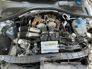 Audi RS 6 Avant 4.0 V8 TFSI Performance 32V Épave (2018, Métallisé, Gris argenté, Gris)
