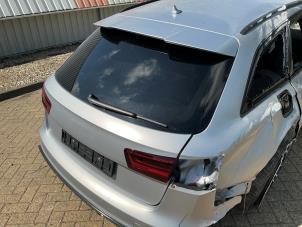 Audi RS 6 Avant 4.0 V8 TFSI Performance 32V Épave (2018, Métallisé, Gris argenté, Gris)