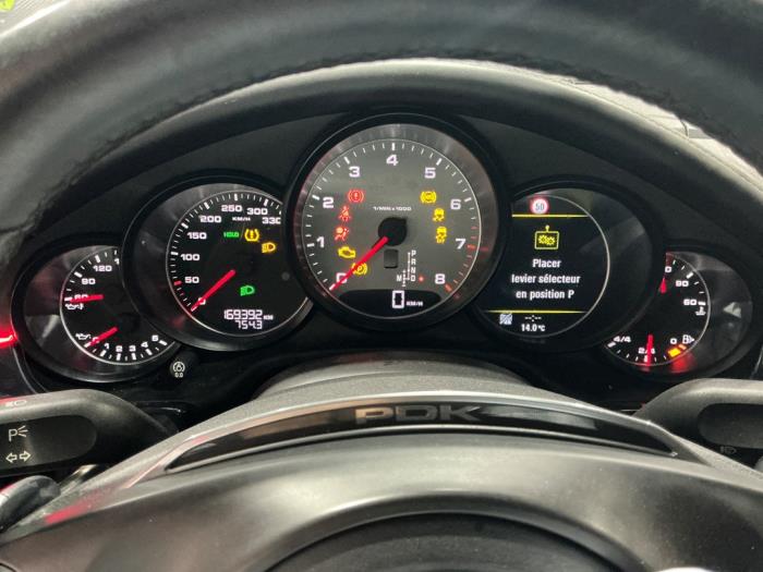 Porsche Panamera 3.0 V6 24V 4S Épave (2013, Métallisé, Noir)