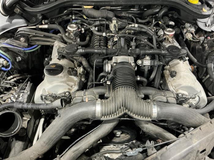 Porsche Panamera 3.0 V6 24V 4S Épave (2013, Métallisé, Noir)