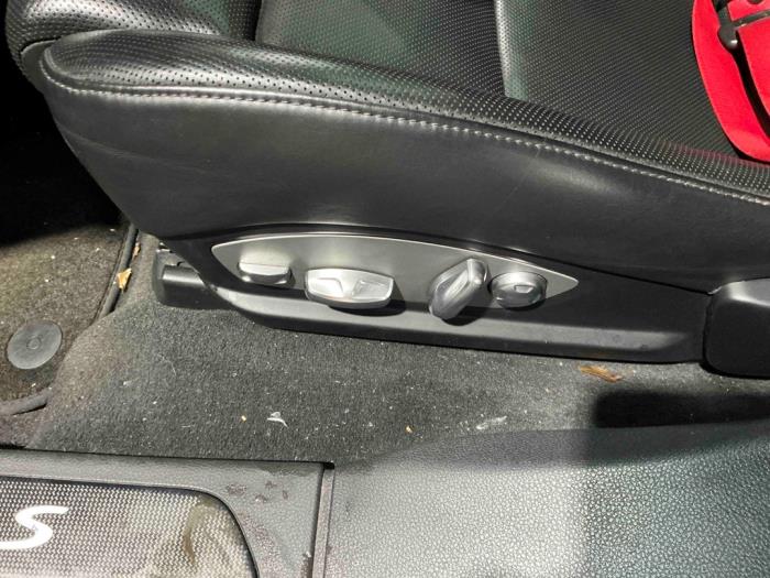Porsche Panamera 3.0 V6 24V 4S Épave (2013, Métallisé, Noir)