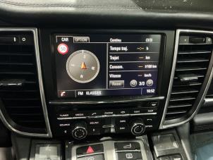 Porsche Panamera 3.0 V6 24V 4S Épave (2013, Métallisé, Noir)