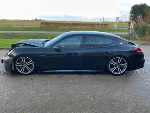 Porsche Panamera 3.0 V6 24V 4S Épave (2013, Métallisé, Noir)