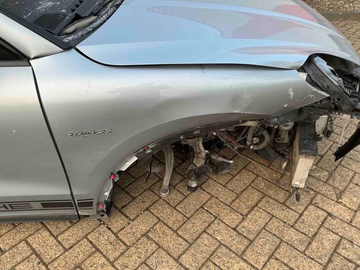 Porsche Cayenne III 3.0 V6 Turbo 24V E-Hybrid Samochód złomowany (2021, Metalik, Srebrnoszary)