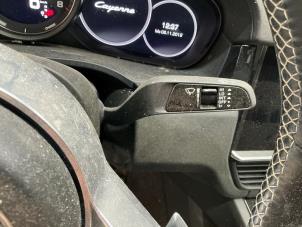 Porsche Cayenne III 3.0 V6 Turbo 24V E-Hybrid Samochód złomowany (2021, Metalik, Srebrnoszary)