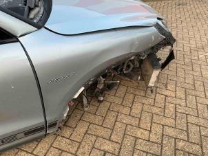 Porsche Cayenne III 3.0 V6 Turbo 24V E-Hybrid Samochód złomowany (2021, Metalik, Srebrnoszary)