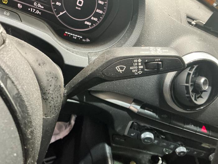 Audi A3 Sportback 1.4 TFSI 16V 40 e-tron Épave (2020, Métallisé, Gris argenté)