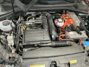 Audi A3 Sportback 1.4 TFSI 16V 40 e-tron Épave (2020, Métallisé, Gris argenté)