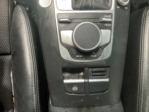 Audi A3 Sportback 1.4 TFSI 16V 40 e-tron Épave (2020, Métallisé, Gris argenté)