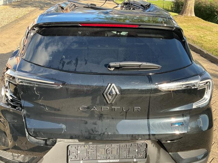 Renault Captur II 1.6 E-Tech 145 Samochód złomowany (2025, Metalik, Czarny)