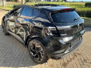 Renault Captur II 1.6 E-Tech 145 Samochód złomowany (2025, Metalik, Czarny)