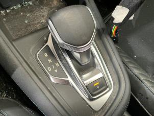 Renault Captur II 1.6 E-Tech 145 Samochód złomowany (2025, Metalik, Czarny)