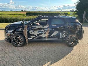 Renault Captur II 1.6 E-Tech 145 Samochód złomowany (2025, Metalik, Czarny)