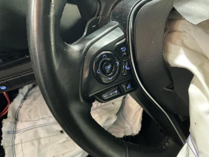 Toyota Corolla Touring Sport 2.0 16V Hybrid Vehículo de desguace (2020, Metálico, Blanco)