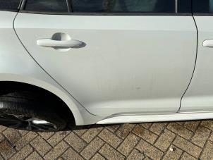 Toyota Corolla Touring Sport 2.0 16V Hybrid Vehículo de desguace (2020, Metálico, Blanco)