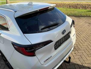 Toyota Corolla Touring Sport 2.0 16V Hybrid Vehículo de desguace (2020, Metálico, Blanco)