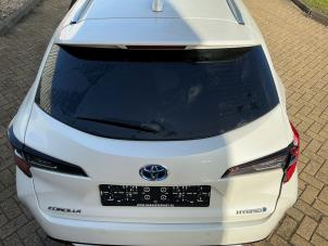 Toyota Corolla Touring Sport 2.0 16V Hybrid Vehículo de desguace (2020, Metálico, Blanco)