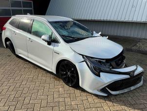Toyota Corolla Touring Sport 2.0 16V Hybrid  (Rozbiórka)