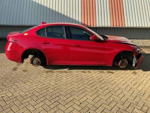 Alfa Romeo Giulia 2.2d 150 16V Vehículo de desguace (2016, Rojo)
