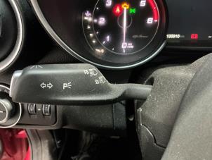 Alfa Romeo Giulia 2.2d 150 16V Vehículo de desguace (2016, Rojo)