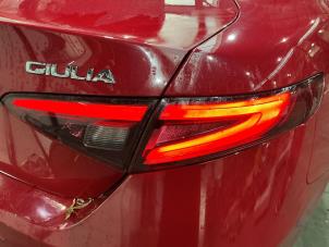 Alfa Romeo Giulia 2.2d 150 16V Vehículo de desguace (2016, Rojo)