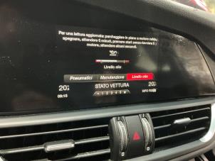 Alfa Romeo Giulia 2.2d 150 16V Vehículo de desguace (2016, Rojo)