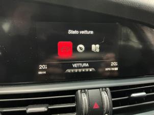 Alfa Romeo Giulia 2.2d 150 16V Vehículo de desguace (2016, Rojo)