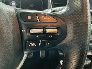 Kia Rio IV 1.0i T-GDi 100 12V Vehículo de desguace (2022, Gris)