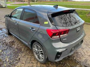Kia Rio IV 1.0i T-GDi 100 12V Vehículo de desguace (2022, Gris)