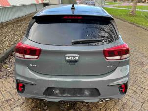 Kia Rio IV 1.0i T-GDi 100 12V Vehículo de desguace (2022, Gris)