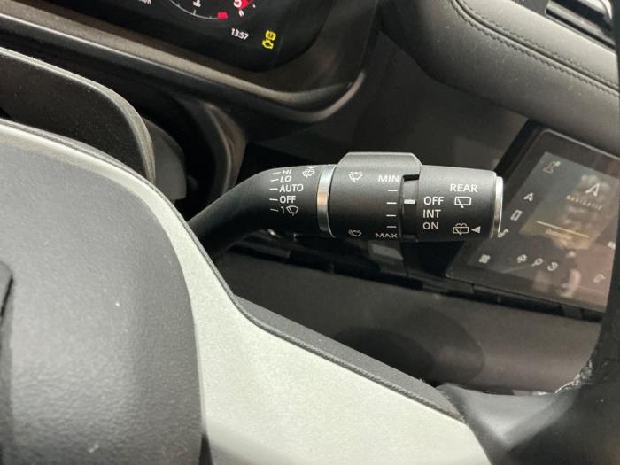 Landrover Defender II 90 3.0 D250 MHEV Épave (2023, Métallisé, Noir)