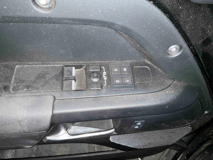 Landrover Defender II 90 3.0 D250 MHEV Épave (2023, Métallisé, Noir)