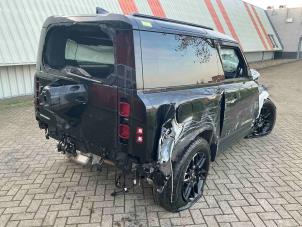 Landrover Defender II 90 3.0 D250 MHEV Épave (2023, Métallisé, Noir)