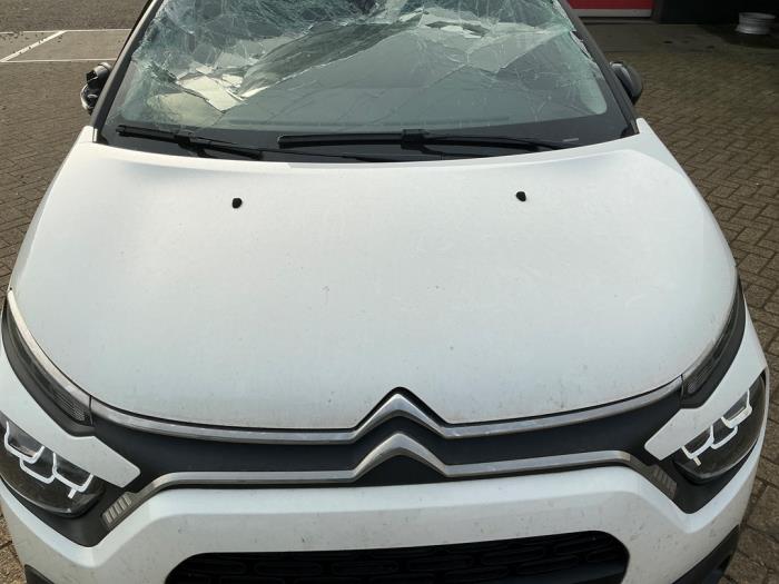 Citroen C3 1.2 12V e-THP PureTech 110 Épave (2023, Blanc)