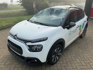 Citroen C3 1.2 12V e-THP PureTech 110 Épave (2023, Blanc)