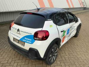 Citroen C3 1.2 12V e-THP PureTech 110 Épave (2023, Blanc)