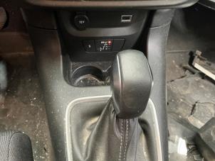 Citroen C3 1.2 12V e-THP PureTech 110 Épave (2023, Blanc)