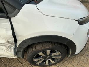 Citroen C3 1.2 12V e-THP PureTech 110 Épave (2023, Blanc)