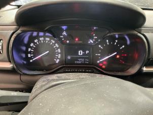 Citroen C3 1.2 12V e-THP PureTech 110 Épave (2023, Blanc)