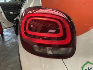 Citroen C3 1.2 12V e-THP PureTech 110 Épave (2023, Blanc)