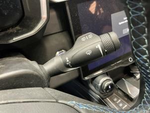 Lynk & Co 01 1.5 PHEV Épave (2022, Métallisé, Noir)