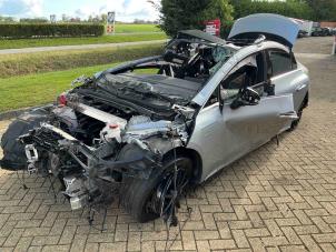 Mercedes EQE 300 89/90 kWh Vehículo de desguace (2023, Gris)