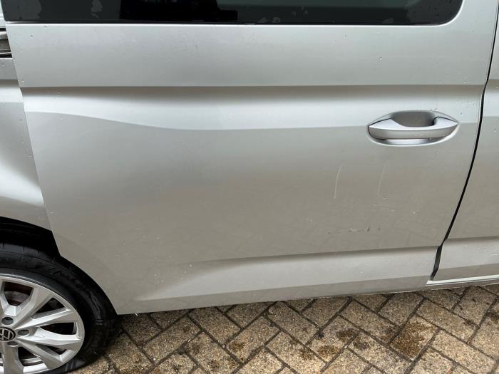 Volkswagen Caddy Cargo V 2.0 TDI SCR Épave (2024, Métallisé, Gris argenté)
