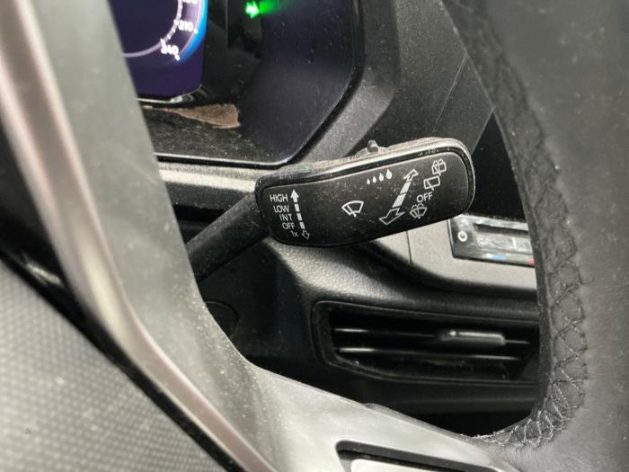 Volkswagen Caddy Cargo V 2.0 TDI SCR Épave (2024, Métallisé, Gris argenté)