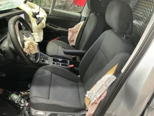 Volkswagen Caddy Cargo V 2.0 TDI SCR Épave (2024, Métallisé, Gris argenté)