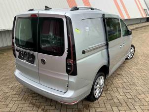 Volkswagen Caddy Cargo V 2.0 TDI SCR Épave (2024, Métallisé, Gris argenté)