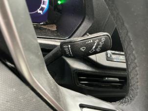 Volkswagen Caddy Cargo V 2.0 TDI SCR Épave (2024, Métallisé, Gris argenté)