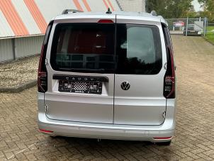 Volkswagen Caddy Cargo V 2.0 TDI SCR Épave (2024, Métallisé, Gris argenté)
